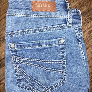 Shyanne women’s Silverton Medium Wash Mid Rise Bootcut Jeans